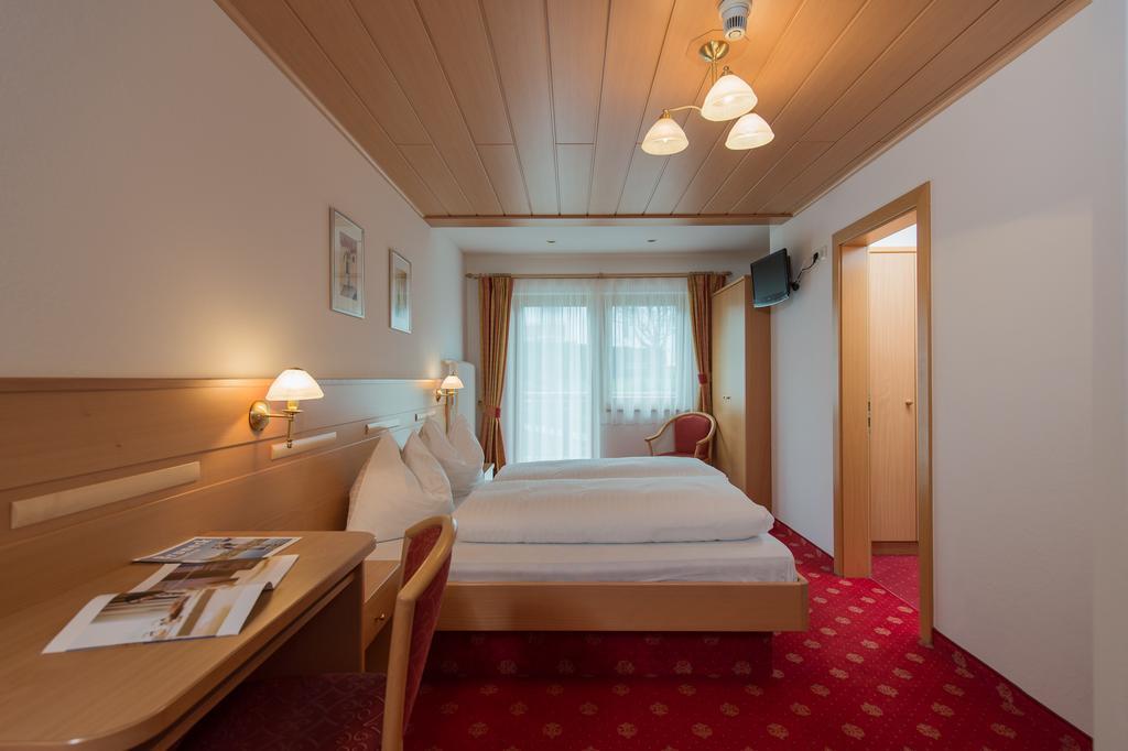 Hotel Garni Hochgruber Bruneck Rum bild
